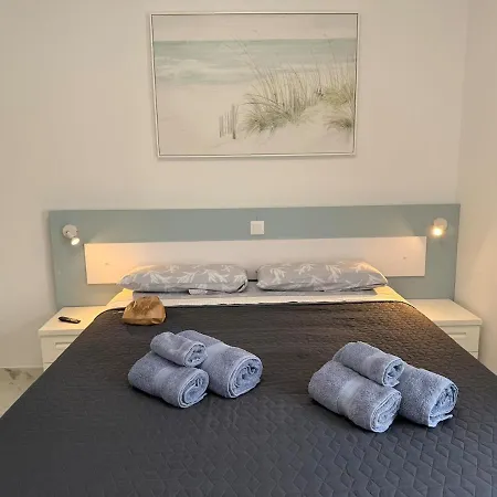 Location C, Americas, Pool View Sunny Wifi Apartament *