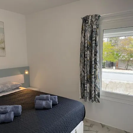 Location C, Americas, Pool View Sunny Wifi Apartament *