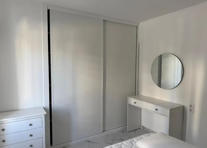 Location C, Americas, Pool View Sunny Wifi 美洲海滩