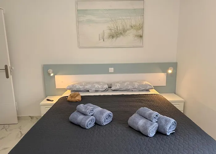 Location C, Americas, Pool View Sunny Wifi Apartmán *